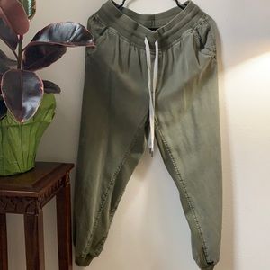 Aerie lounge pants. Worn once. Excellent condition. Olive color.